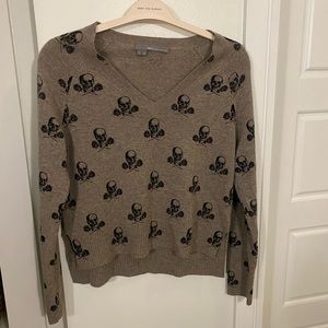 360 Cashmere skull beige sweater